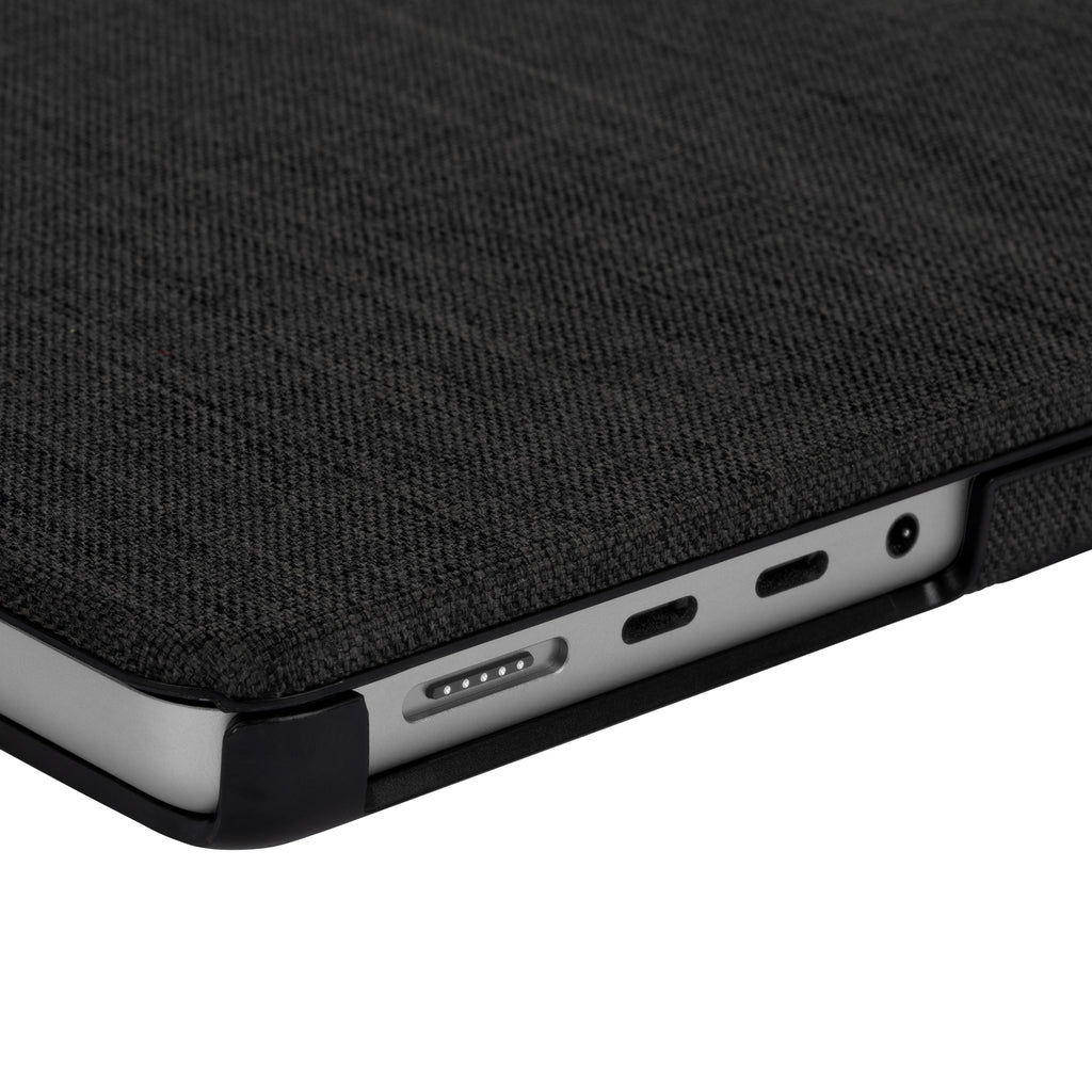 INCASE Hardshell Case for MacBook Pro 14inch 2021 Dots Clear