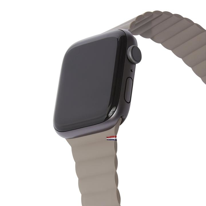 Decoded Apple Watch 42/44/45mm silicone magnetic strap taupe