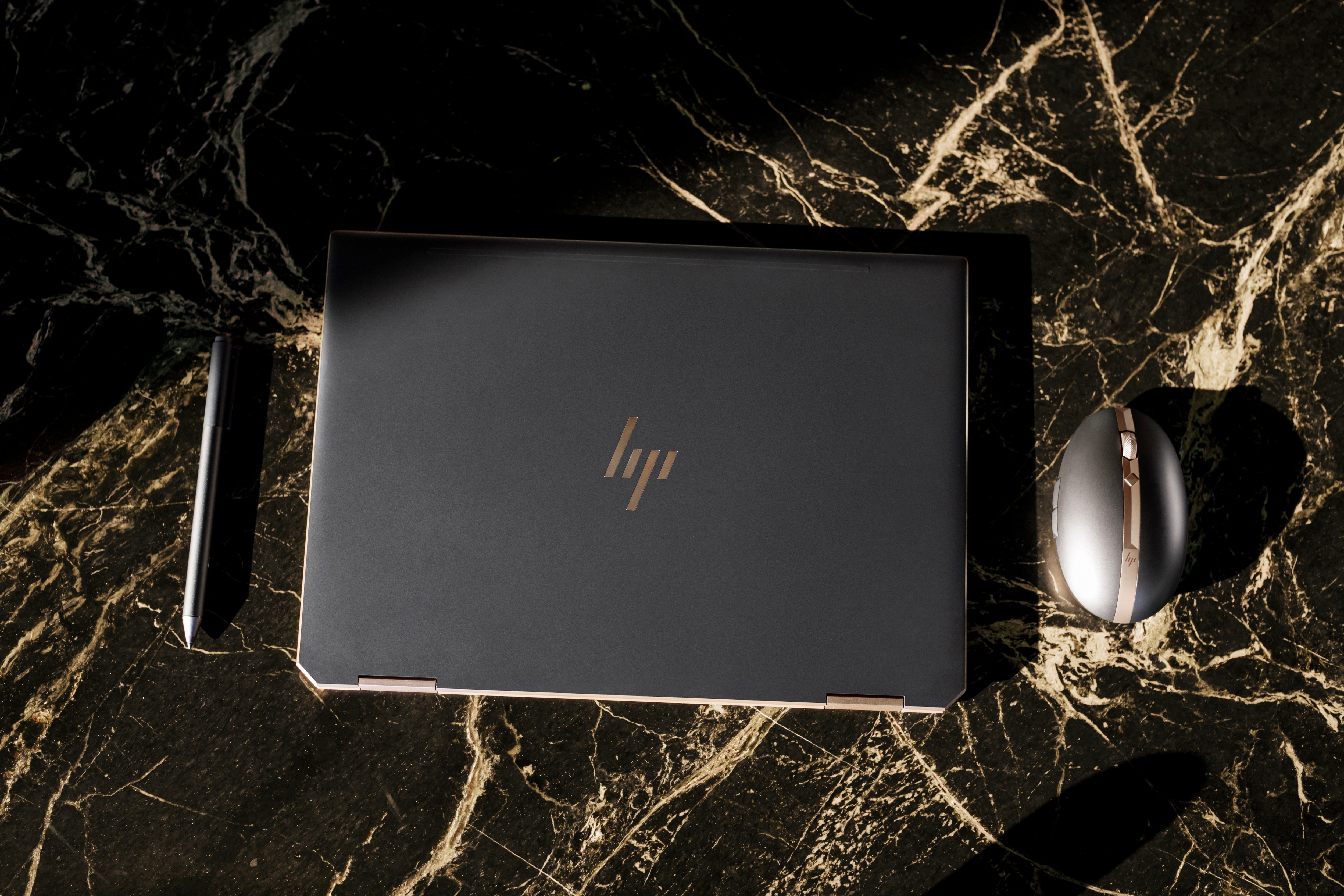 HP MUIS SPECTRE 700 WIT